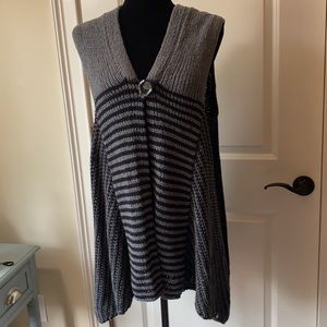 Pure Handknit one-button cardigan